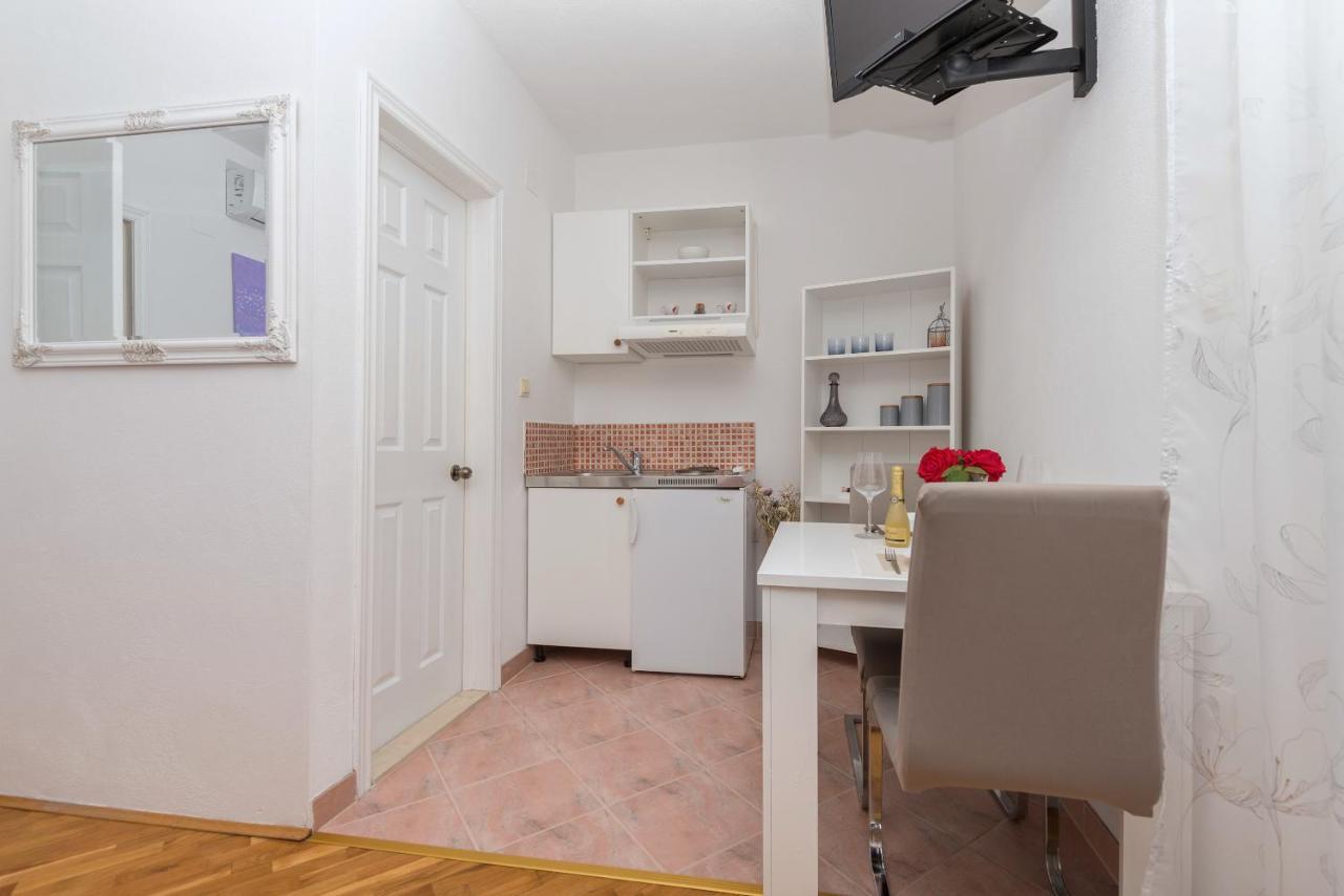 Skiljini Dvori - Studio-Apartman 1 Makarska Zewnętrze zdjęcie