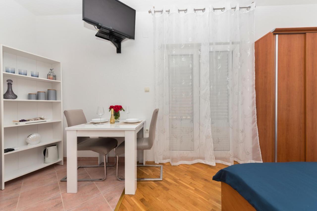 Skiljini Dvori - Studio-Apartman 1 Makarska Zewnętrze zdjęcie